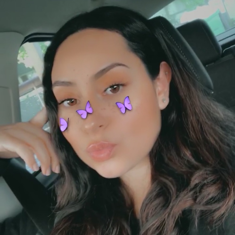Meet your Posher, Alyssa